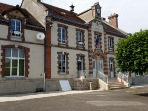 Mairie de Saint-Hilliers